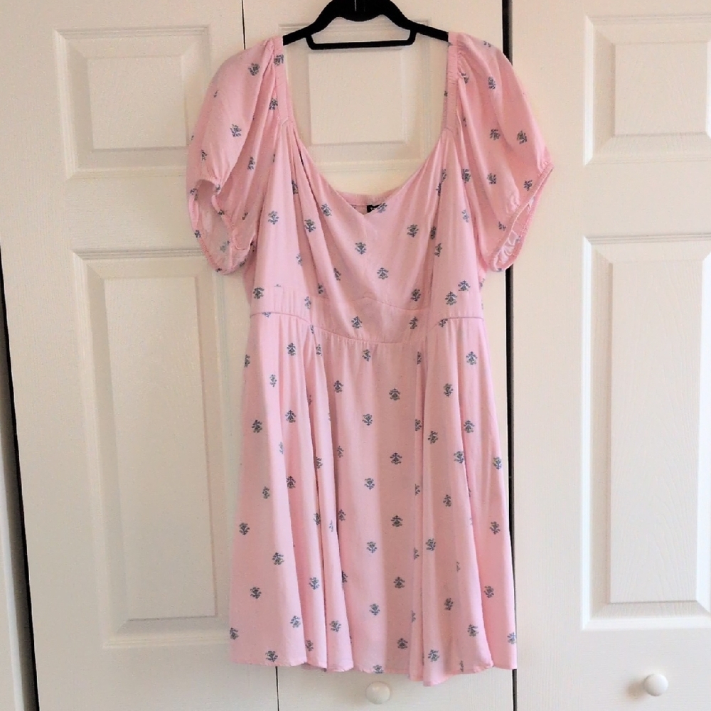 Torrid Light Pink Dress with Floral Accents Size 2